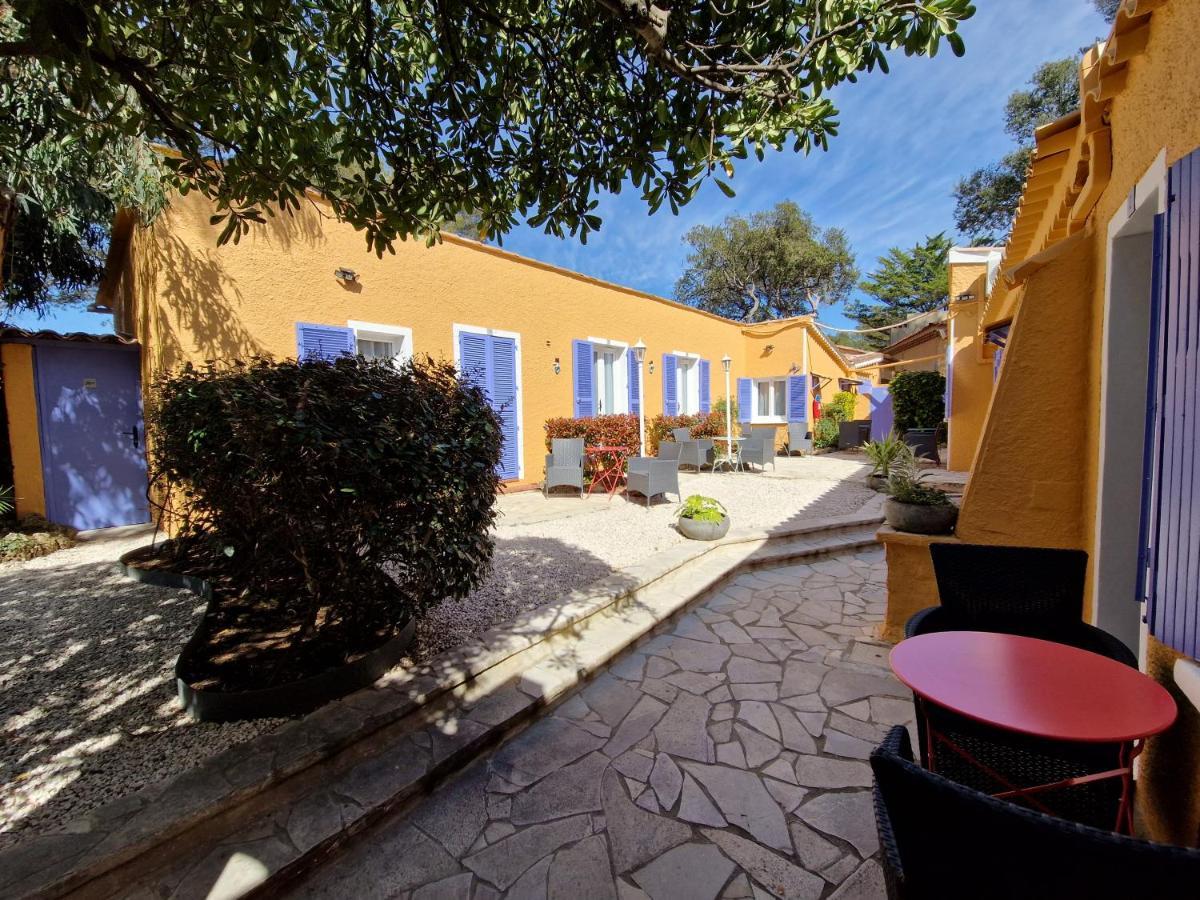 Le Cosy Hotel Saint Aygulf Exterior foto