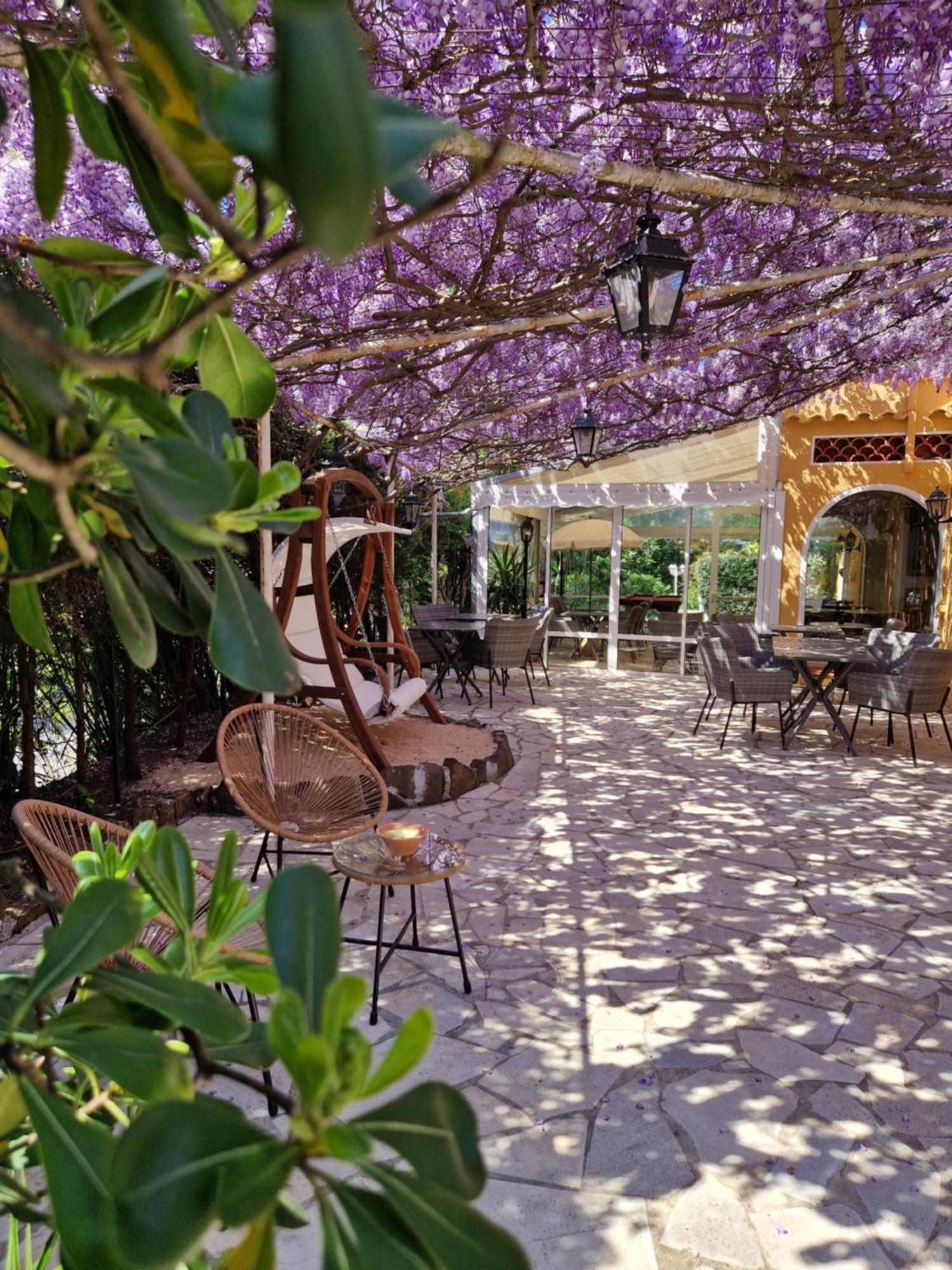 Le Cosy Hotel Saint Aygulf Exterior foto
