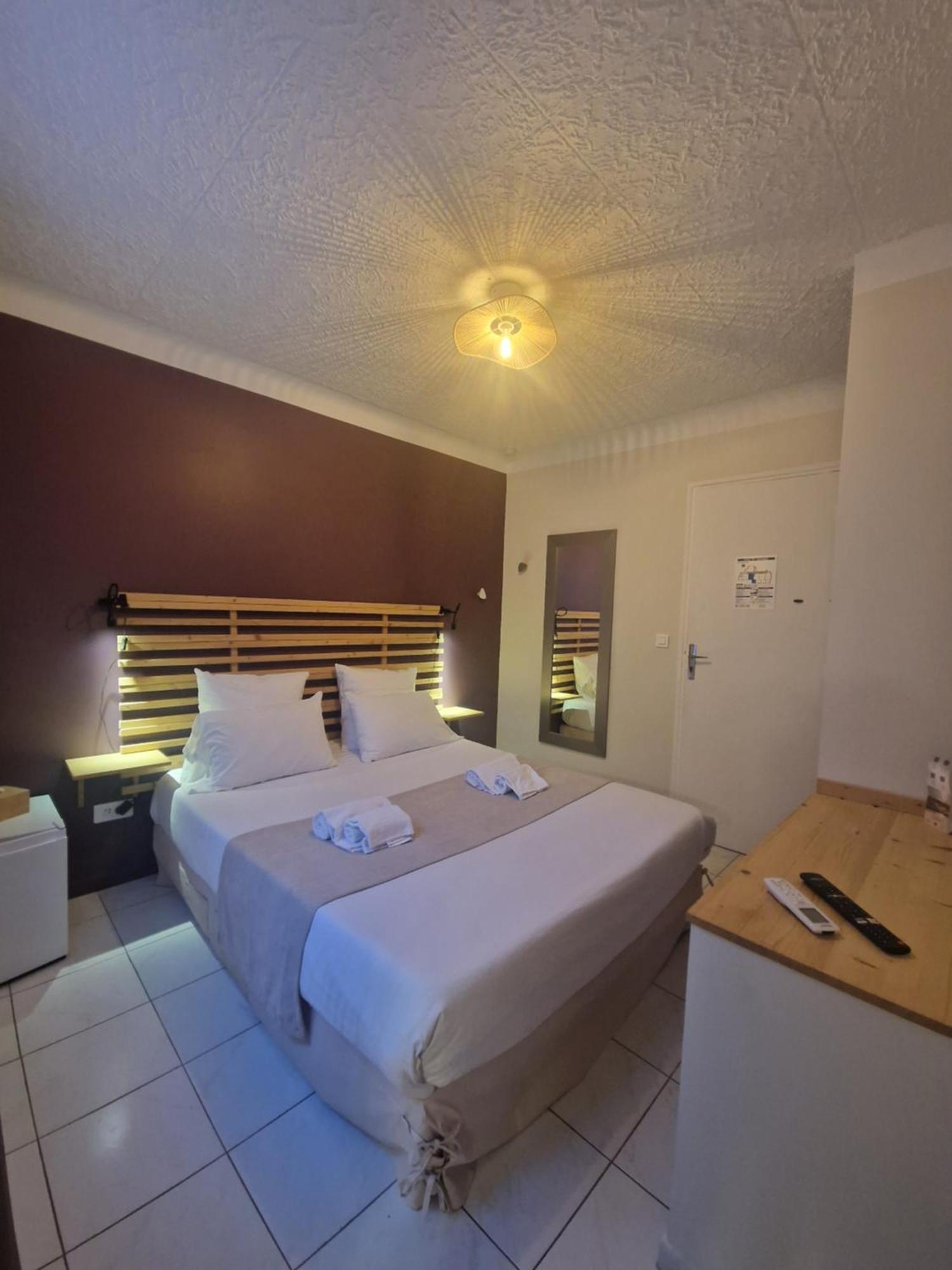 Le Cosy Hotel Saint Aygulf Exterior foto