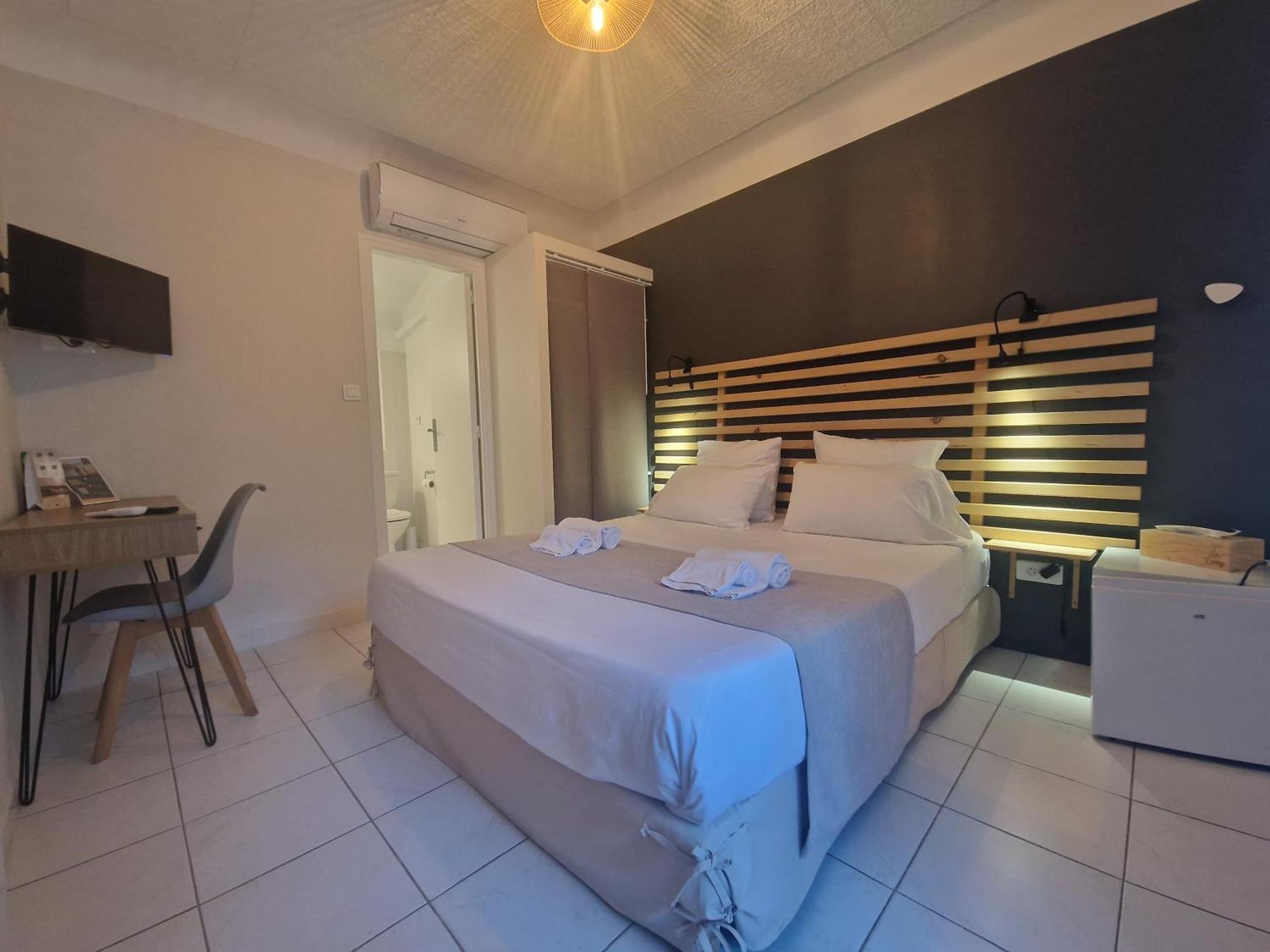 Le Cosy Hotel Saint Aygulf Exterior foto